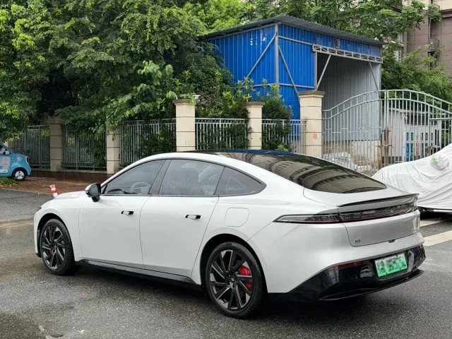 Dongfeng eπ 007 — Фото автомобиля 17