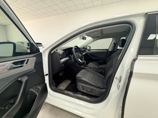 Volkswagen Sagitar — Фото автомобиля 6