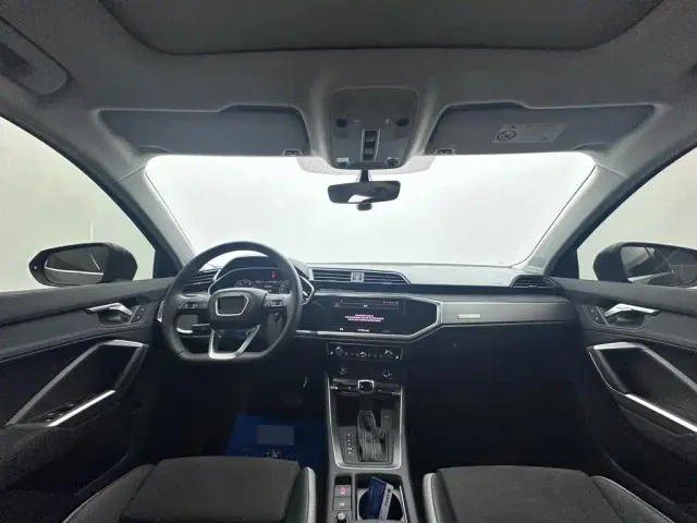 Audi Q3 — Фото автомобиля 9