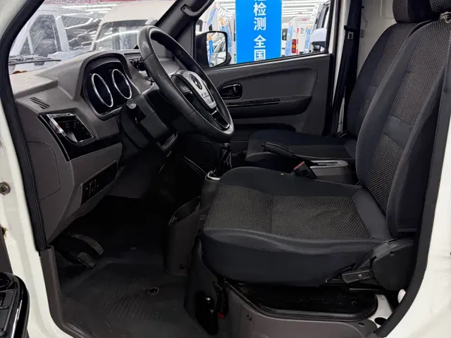 Dongfeng Yufeng Yufeng EM26 2023 Model Premium Edition 41.86kWh CATL — Фото автомобиля 11