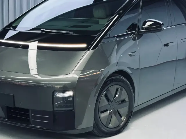 Li Auto MEGA — Фото автомобиля 24