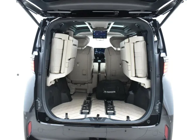 Toyota Alphard — Фото автомобиля 28