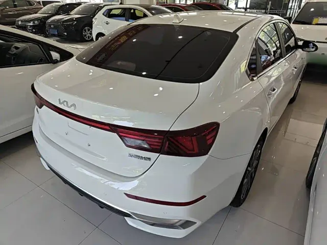 Kia K3 — Фото автомобиля 6