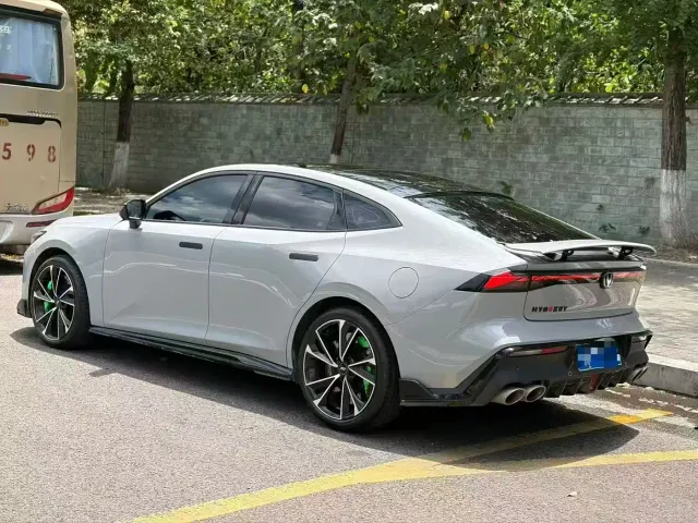 Changan UNI-V — Фото автомобиля 3