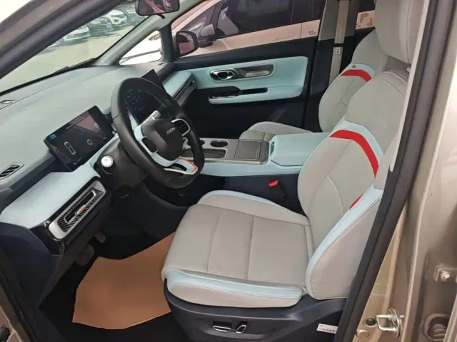 GAC Aion Y — Фото автомобиля 14