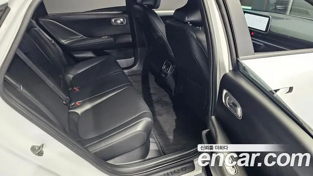Hyundai Ioniq 6 — Фото автомобиля 17