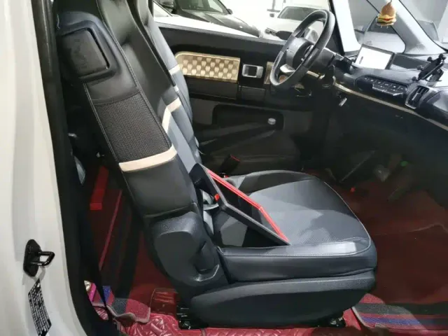 Baojun KiWi EV — Фото автомобиля 24