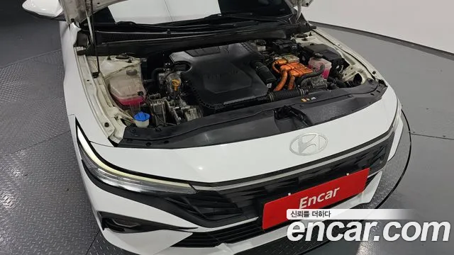 Hyundai Avante CN7 — Фото автомобиля 9