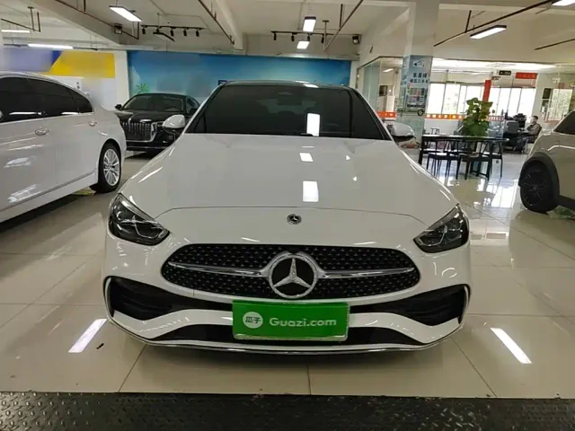 Mercedes-Benz C-Class — Фото автомобиля 2