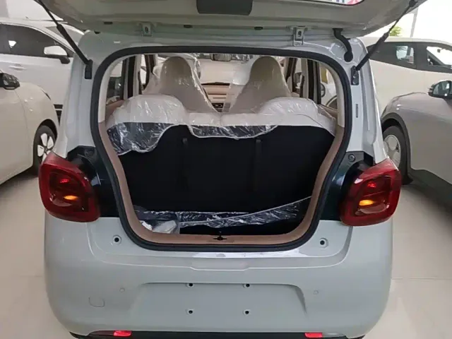 Wuling Hongguang Mini EV — Фото автомобиля 18