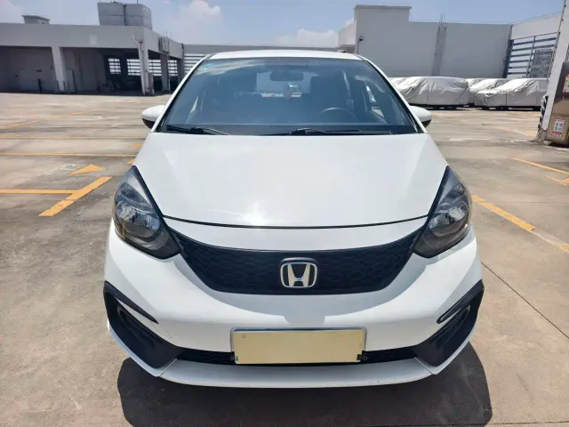 Honda Fit — Фото автомобиля 2