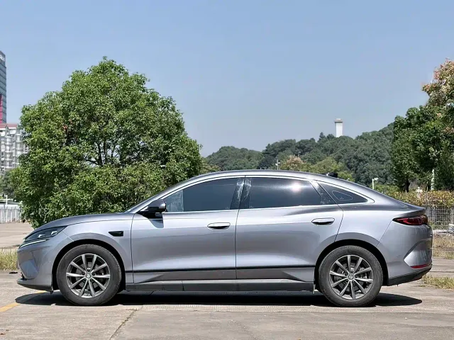 BYD Qin L — Фото автомобиля 4