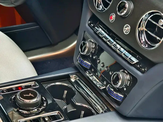 Rolls-Royce Ghost — Фото автомобиля 7