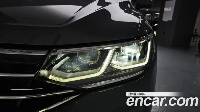 Volkswagen Tiguan Tiguan 2 поколение 2.0 TDI Prestige — Фото автомобиля 17