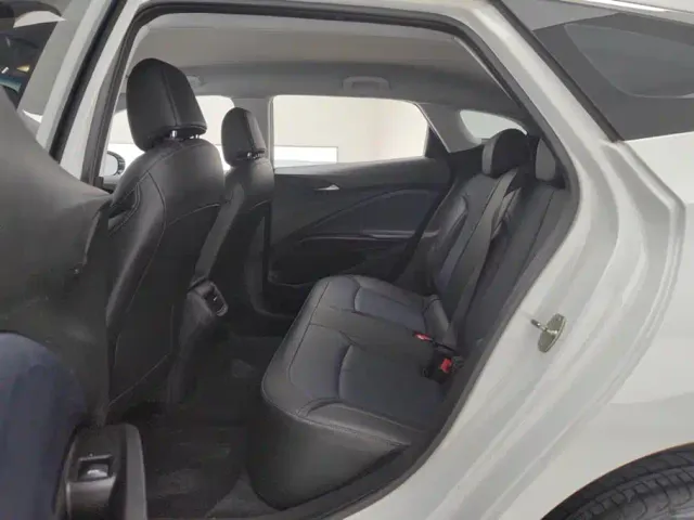 Buick Velite 6 — Фото автомобиля 11