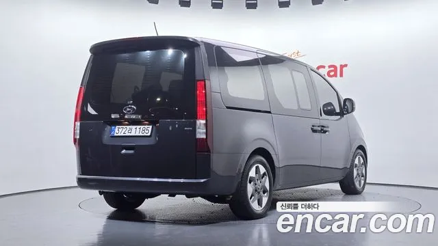 Hyundai Staria Staria 4WD Tourer 9 мест — Фото автомобиля 2