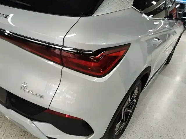 BYD Yuan PLUS — Фото автомобиля 7