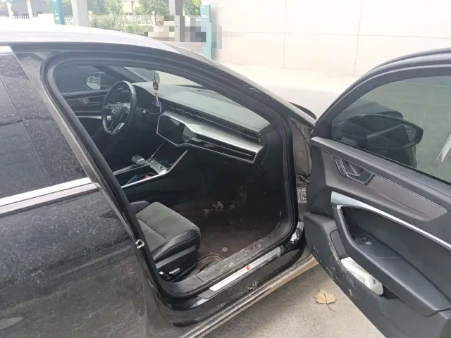 Audi A6L — Фото автомобиля 17