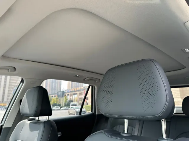 Geely Galaxy Starship 7 EM-i — Фото автомобиля 19