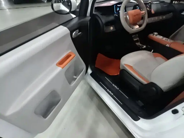 Changan Lumin — Фото автомобиля 15