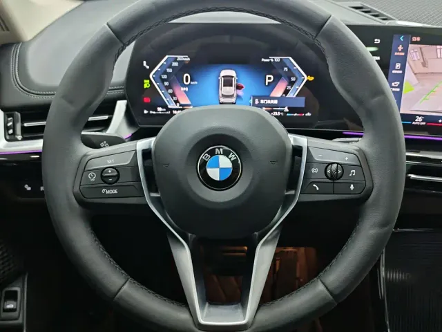 BMW X1 — Фото автомобиля 12