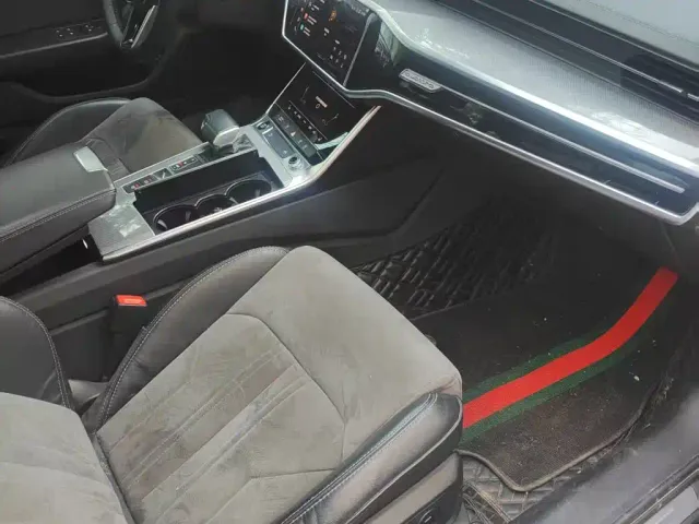 Audi A6L — Фото автомобиля 5