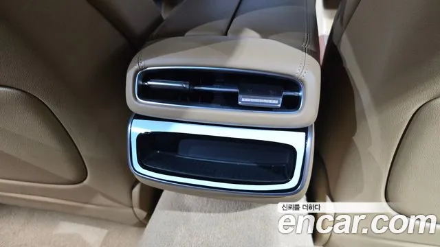 Genesis G80 Бензин 2.5 турбо 2WD — Фото автомобиля 30