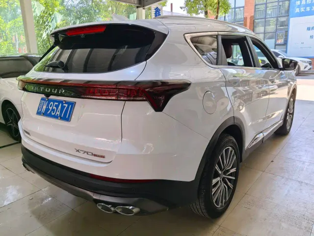 Jetour X70 Plus — Фото автомобиля 11