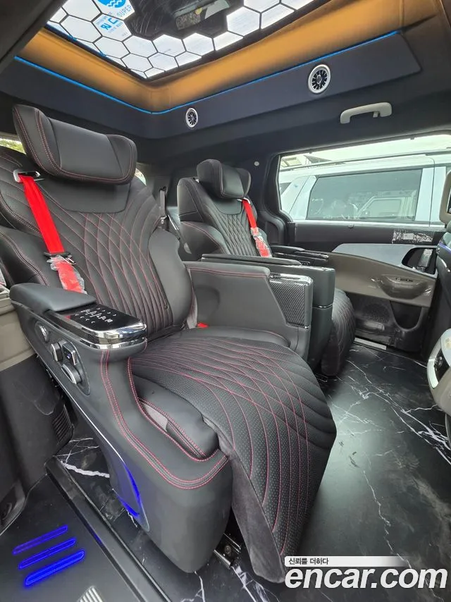 Kia Carnival — Фото автомобиля 12