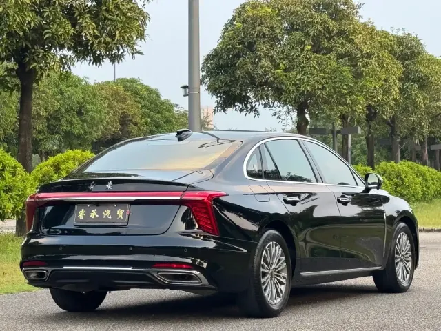 Hongqi H5 — Фото автомобиля 4