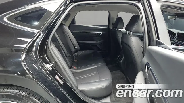 Hyundai Sonata Sonata (DN8) 2.0 LPG(Для проката) — Фото автомобиля 11