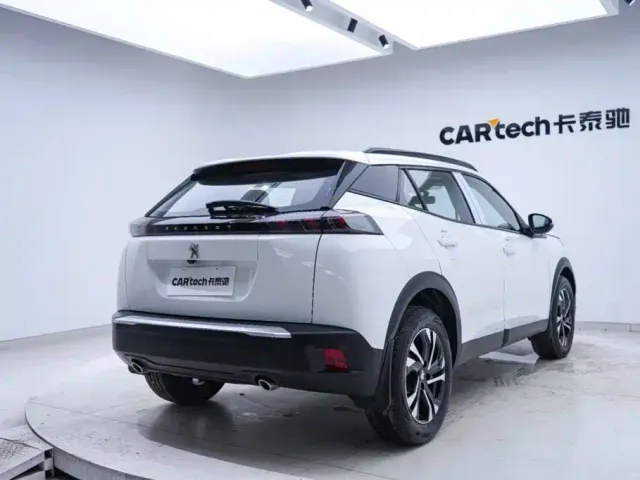 Peugeot 2008 — Фото автомобиля 21