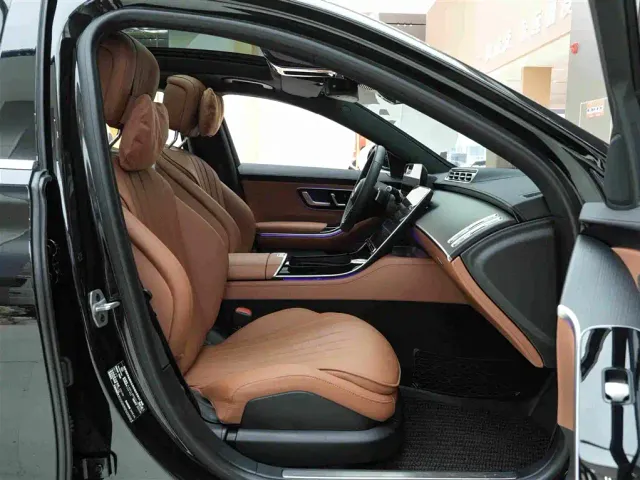 Mercedes-Benz S-Class — Фото автомобиля 12