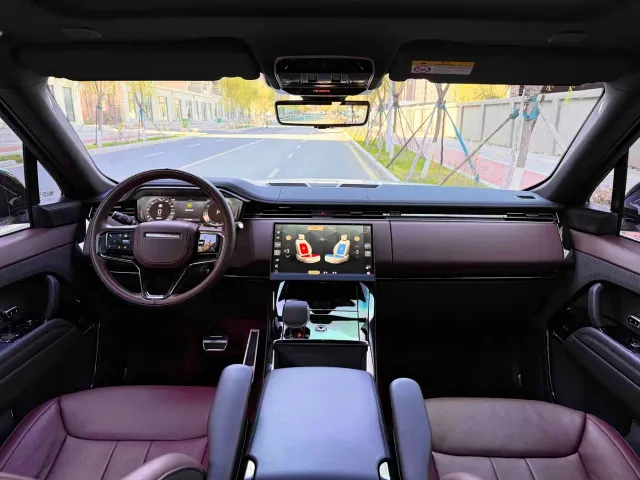Land Rover Range Rover Sport — Фото автомобиля 16