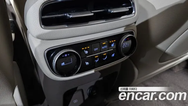 Genesis GV80 — Фото автомобиля 30