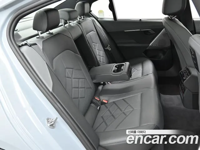 BMW 5 Series G60 — Фото автомобиля 12