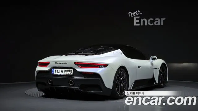Maserati MC20 — Фото автомобиля 2