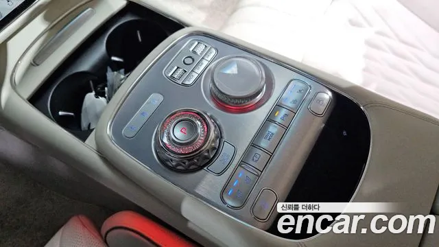 Genesis G90 Бензин 3.5 турбо AWD — Фото автомобиля 9
