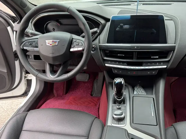 Cadillac CT5 — Фото автомобиля 8