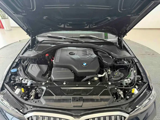 BMW 3 Series — Фото автомобиля 18