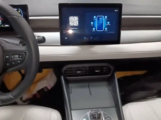 BYD Seal 05 DM-i — Фото автомобиля 12
