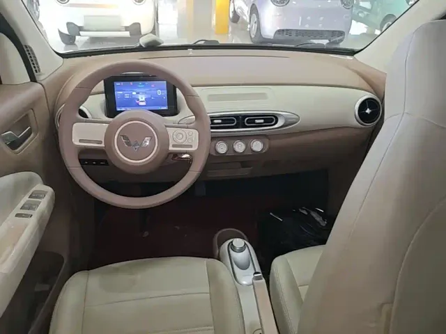 Wuling Hongguang Mini EV — Фото автомобиля 9