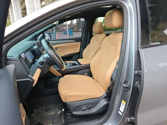 BYD Song L DM-i — Фото автомобиля 14