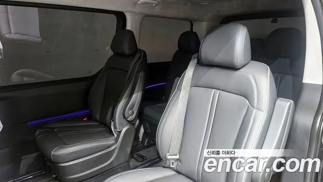 Hyundai Staria Staria Lounge 9 мест — Фото автомобиля 13