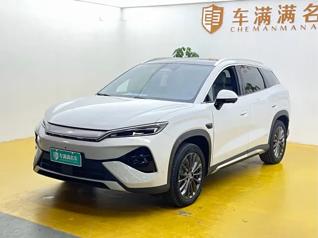 Фотография автомобиля — BYD Song Ultra