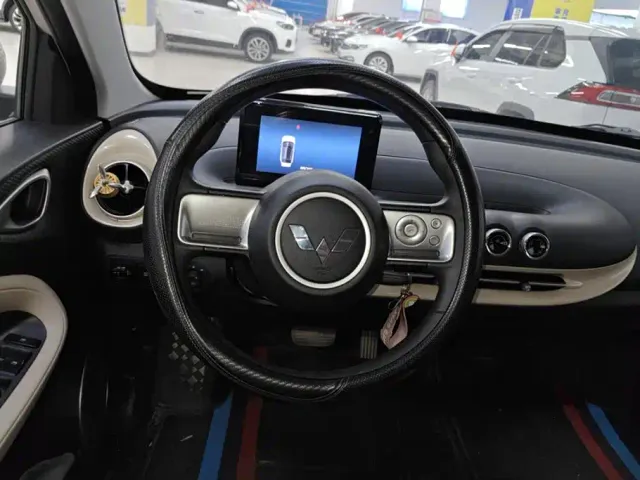 Wuling Bingo — Фото автомобиля 15