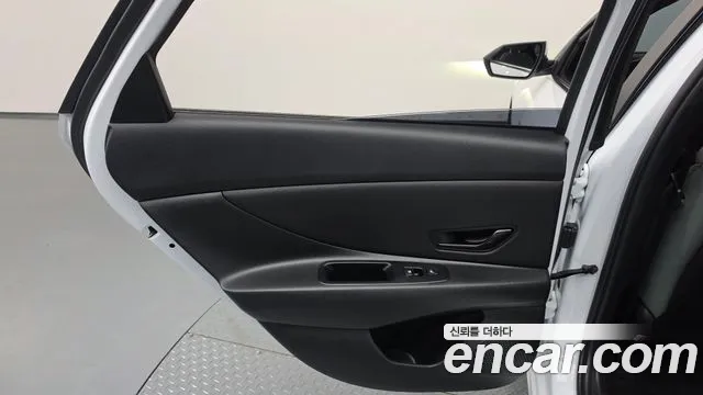 Hyundai Avante CN7 — Фото автомобиля 14