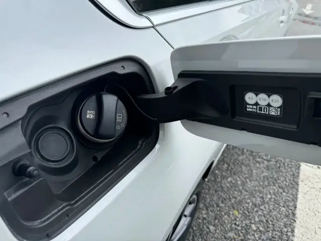 BMW 3 Series — Фото автомобиля 23