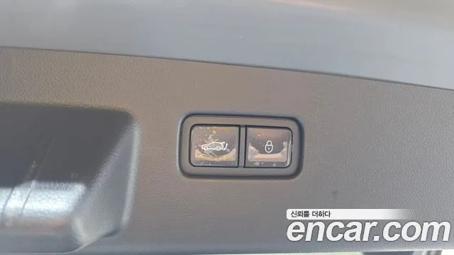 Genesis GV60 — Фото автомобиля 25