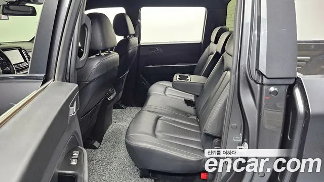 KG_Mobility_Ssangyong Rexton Новый Rexton Sport Khan Дизель 2.2 4WD — Фото автомобиля 12